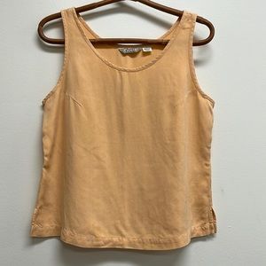 Minimalist Peach Silk Tank, M 🍑